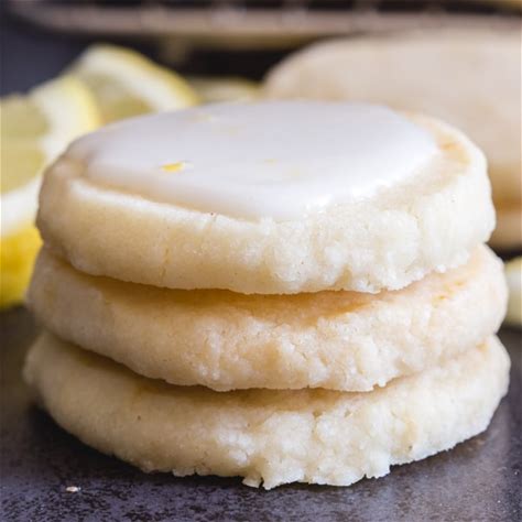 10pc Lemon icing cookies